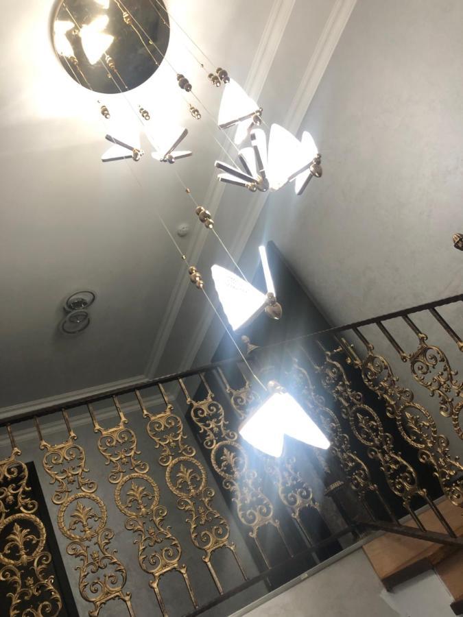 Hotel Lion Алмати Екстер'єр фото