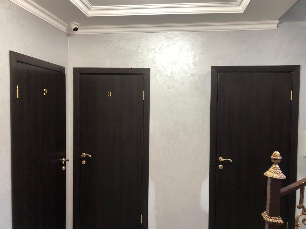 Hotel Lion Алмати Екстер'єр фото