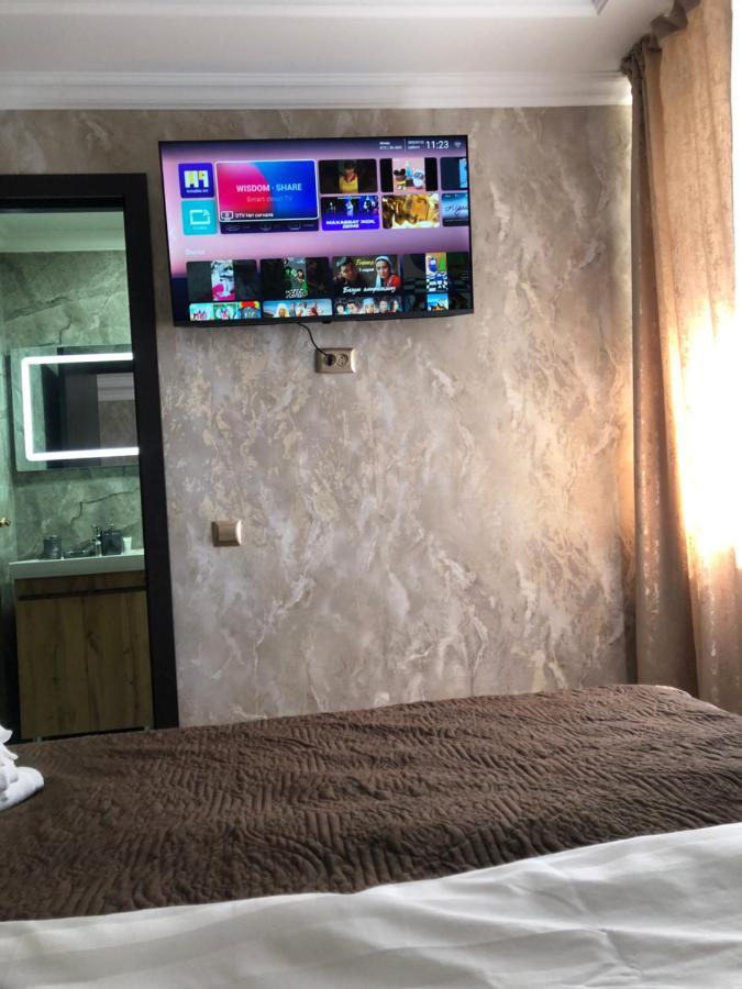 Hotel Lion Алмати Екстер'єр фото