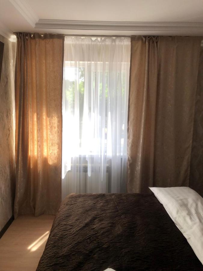 Hotel Lion Алмати Екстер'єр фото