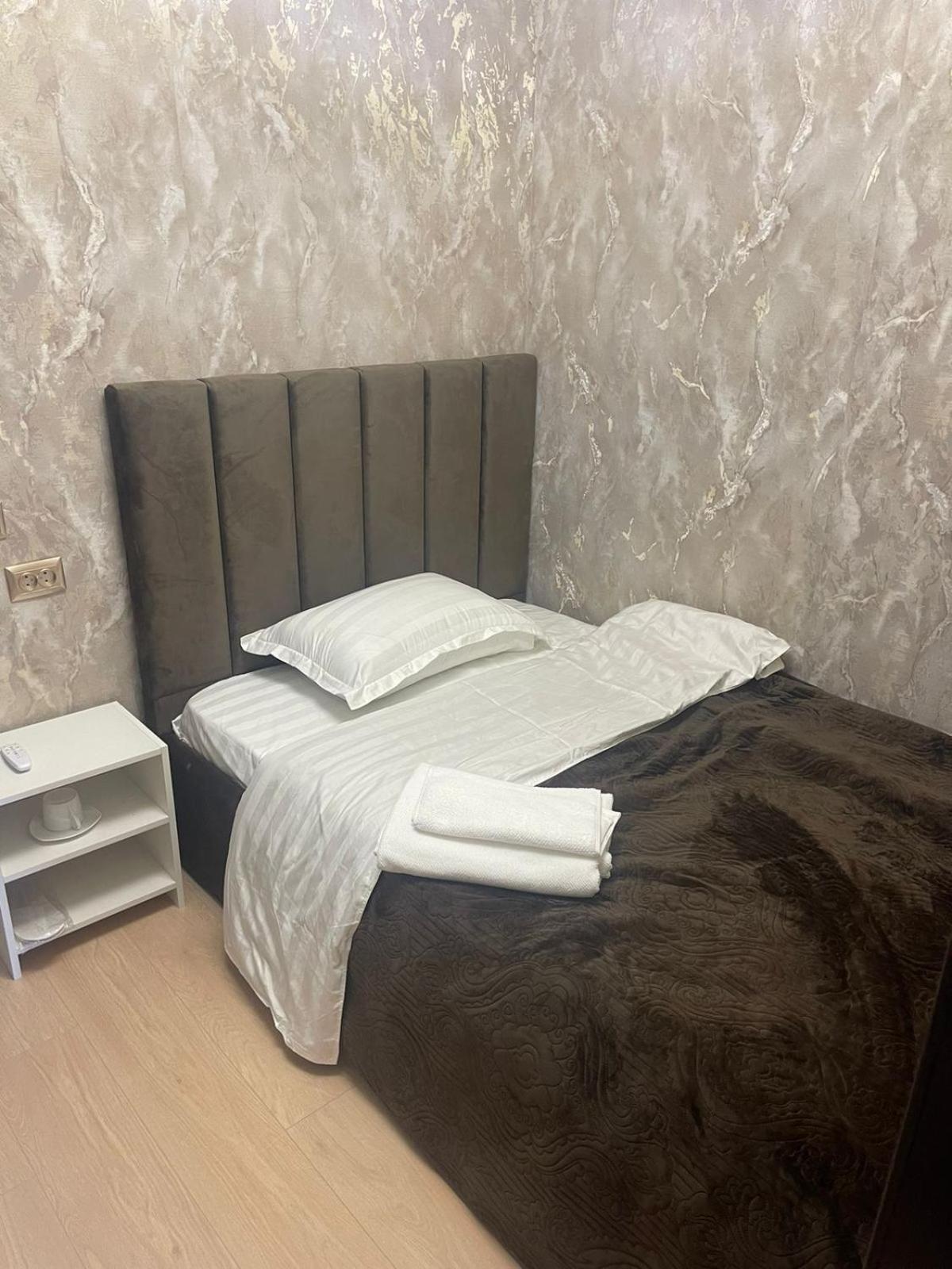 Hotel Lion Алмати Екстер'єр фото