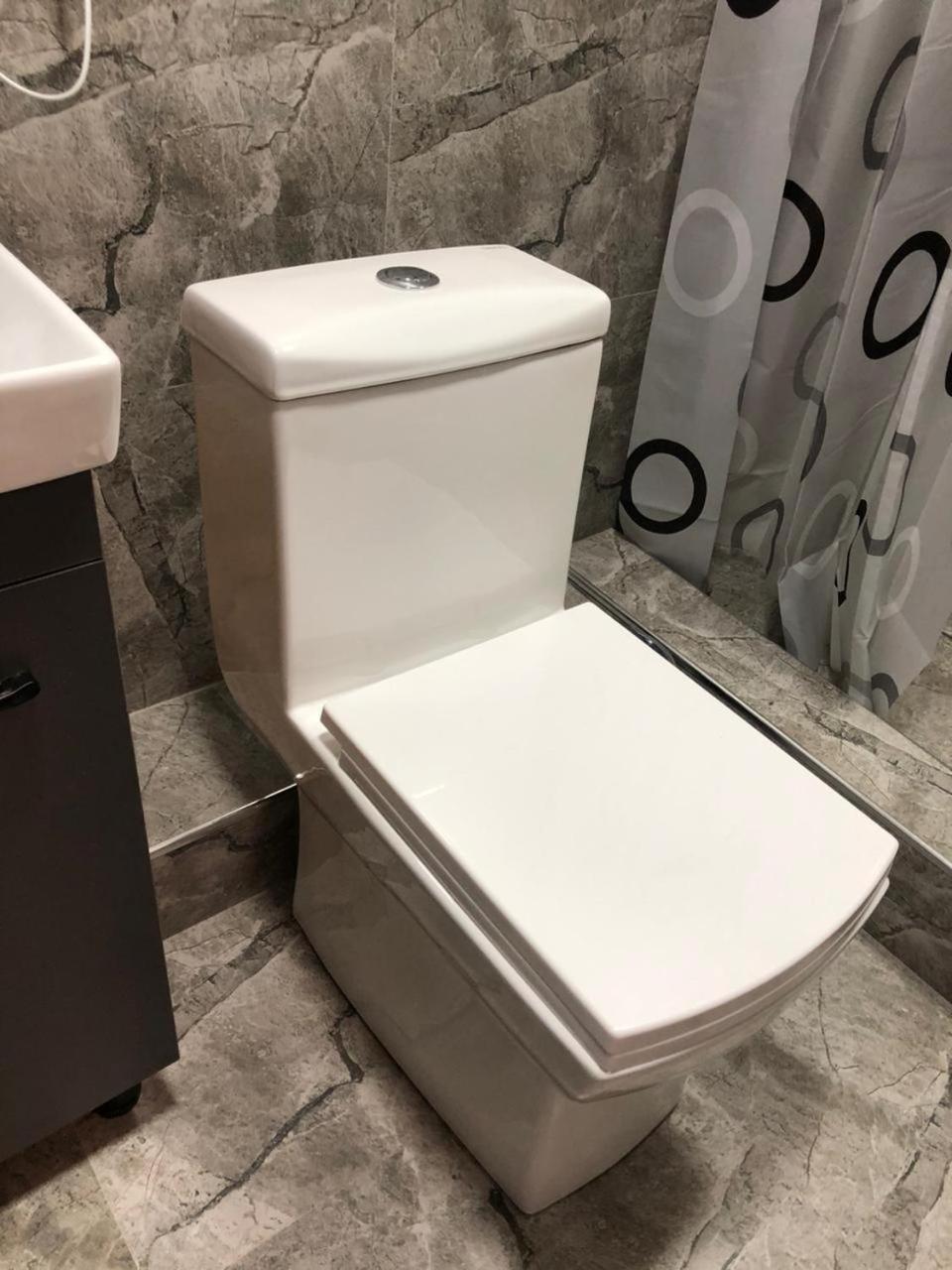 Hotel Lion Алмати Екстер'єр фото