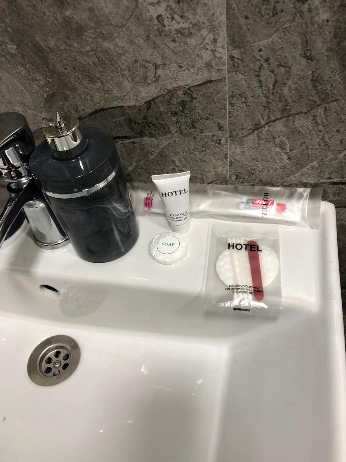 Hotel Lion Алмати Екстер'єр фото