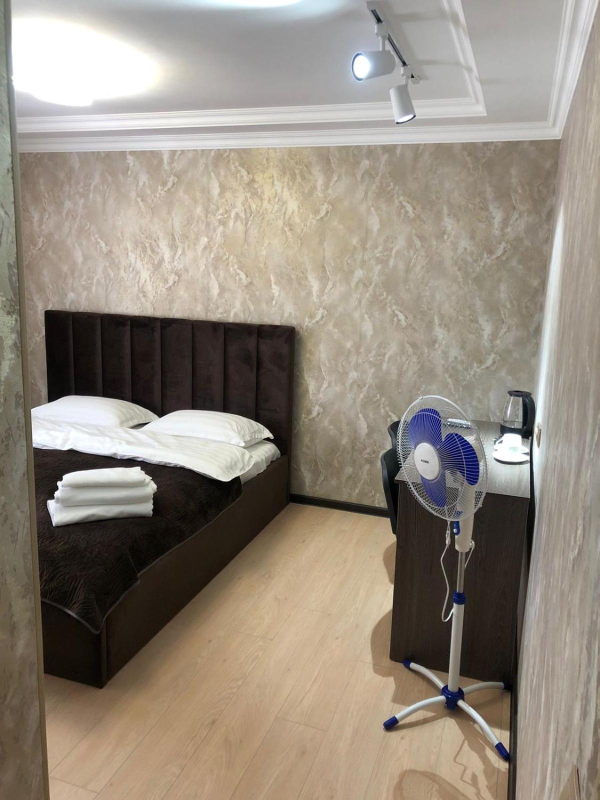 Hotel Lion Алмати Екстер'єр фото